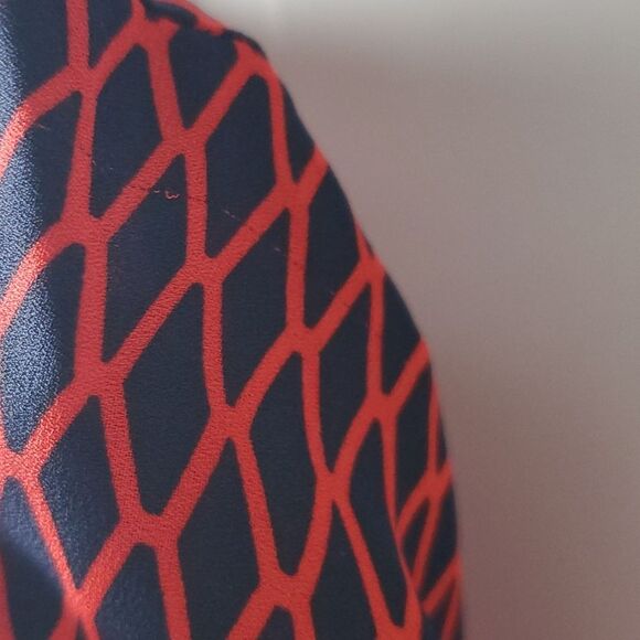 VIOLET + CLAIRE RED WHITE BLUE TUNIC TOP BLUE MEDIUM GEOMETRIC NAUTICAL PATRIOT - Picture 8 of 12